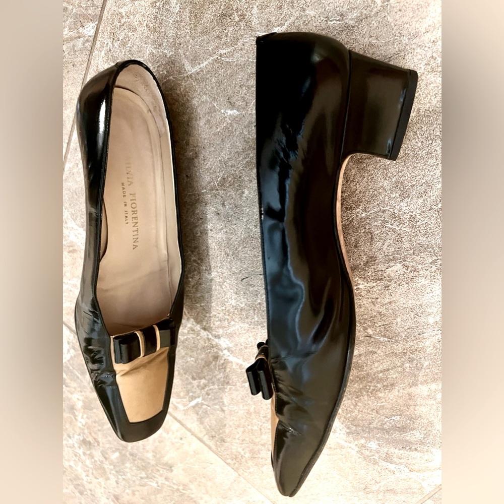 Silvia Fiorentina Black & Tan Pumps w/ Bow Size 8 - Picture 6 of 11